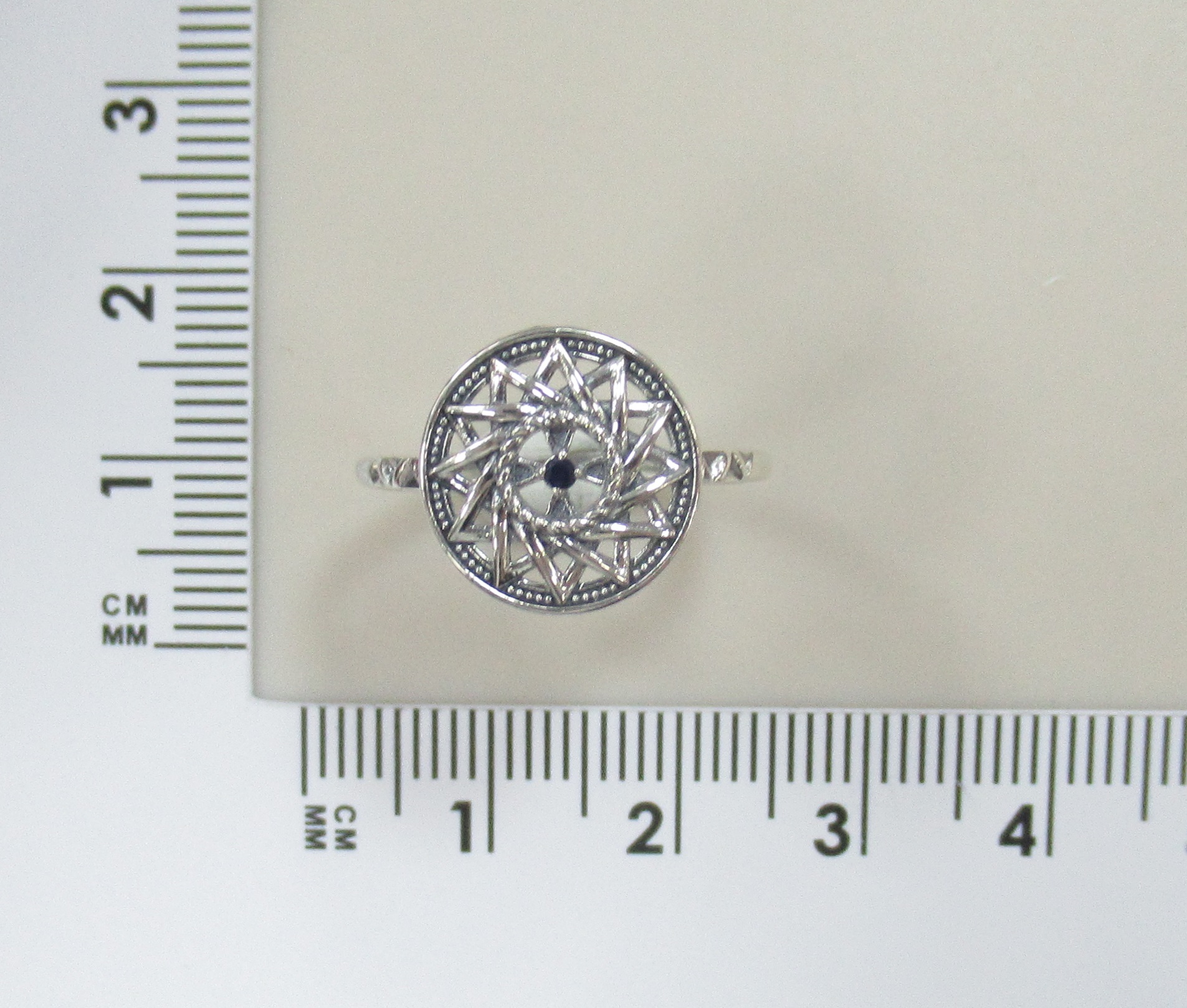 Серебряное кольцо с сапфиром "Эрцгамма"